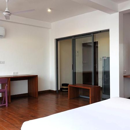Hotel J Νεγκόμπο Εξωτερικό φωτογραφία