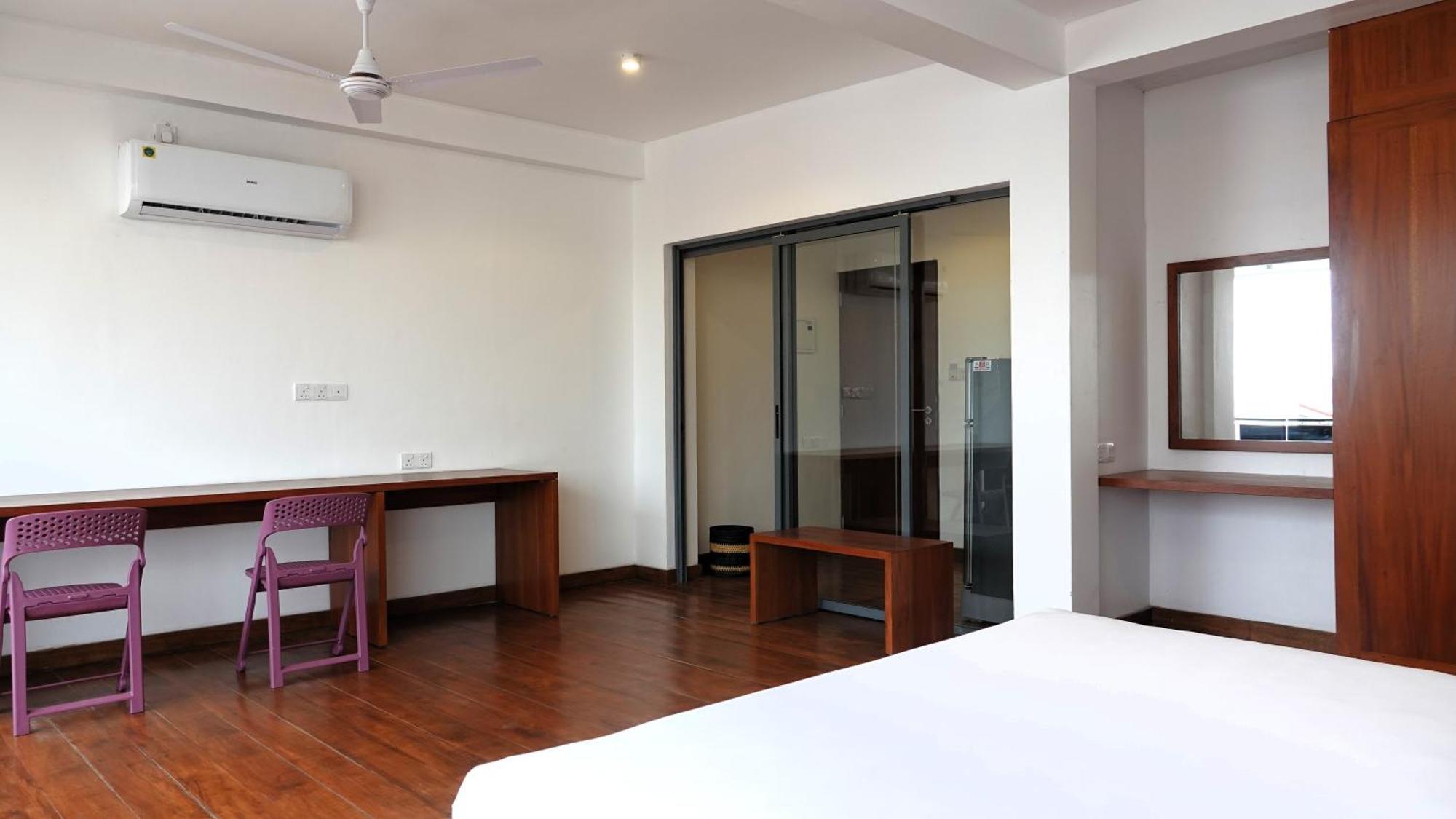 Hotel J Νεγκόμπο Εξωτερικό φωτογραφία