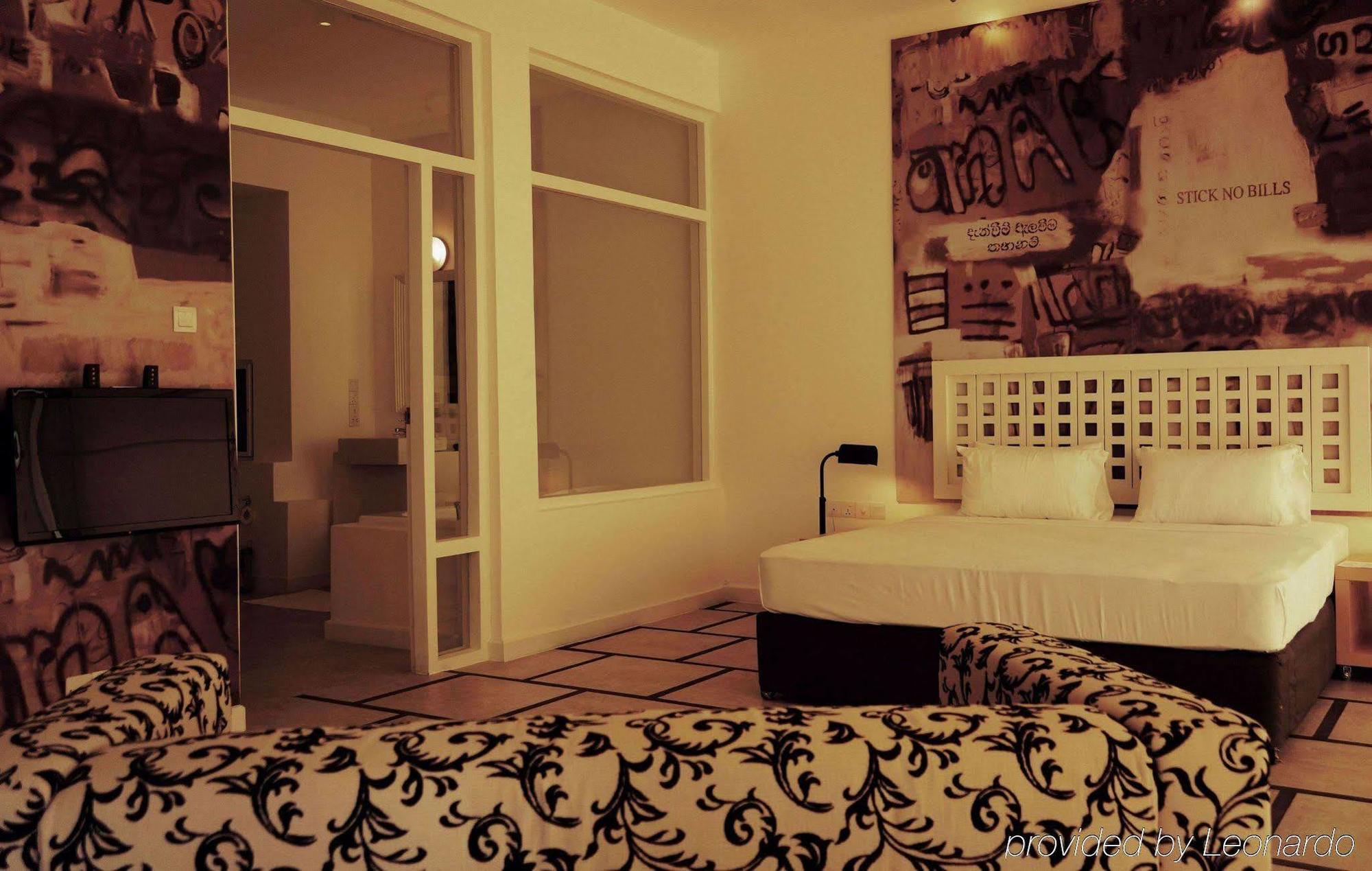 Hotel J Νεγκόμπο Εξωτερικό φωτογραφία